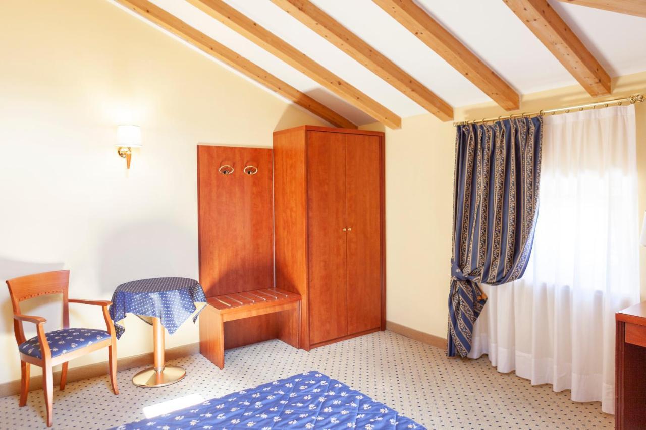 Hotel Olivo Арко Екстер'єр фото