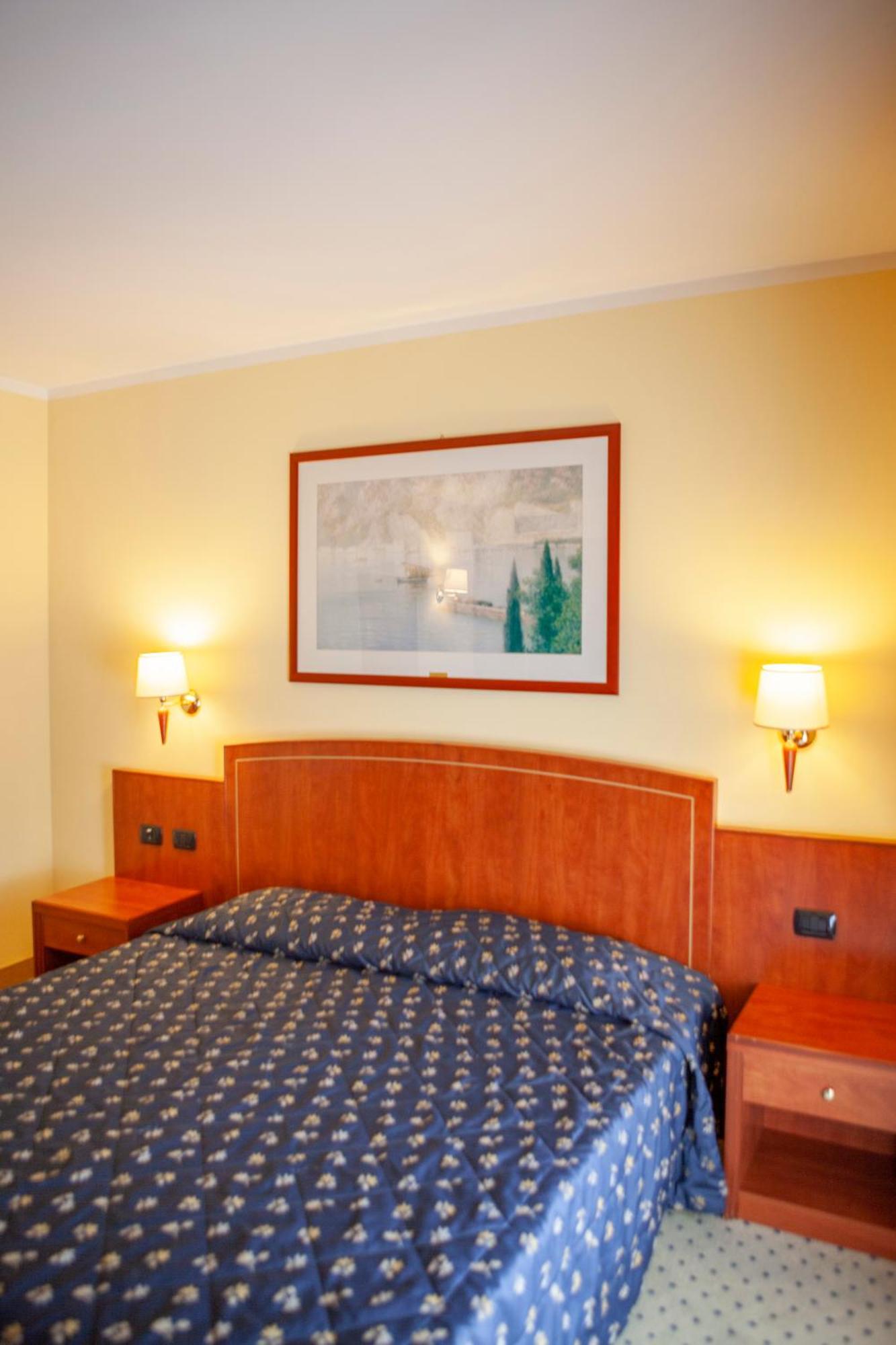 Hotel Olivo Арко Екстер'єр фото