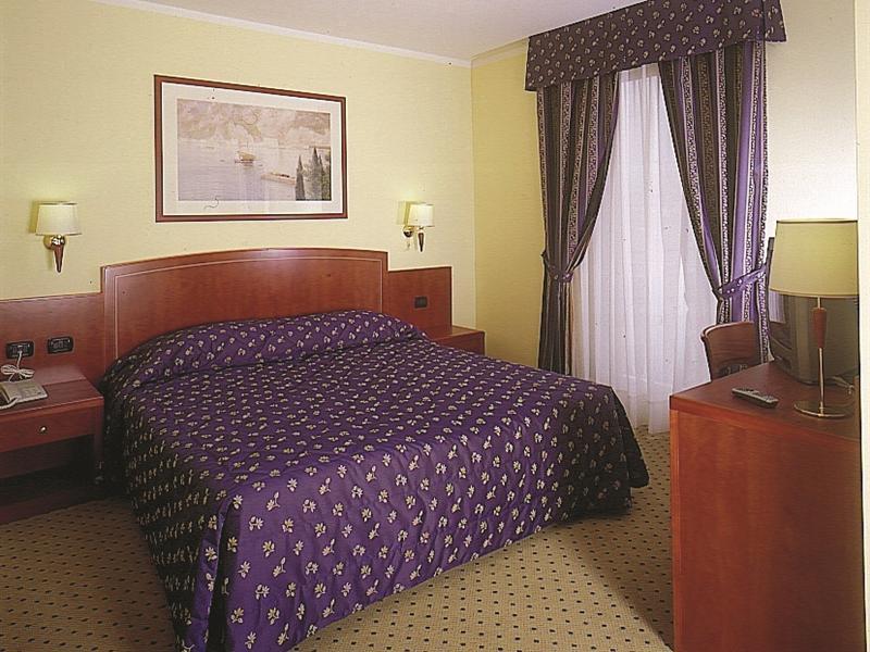 Hotel Olivo Арко Екстер'єр фото